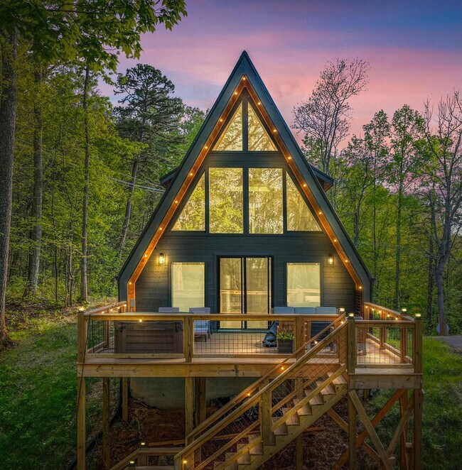 Building Photo - 1903 Ash Pass