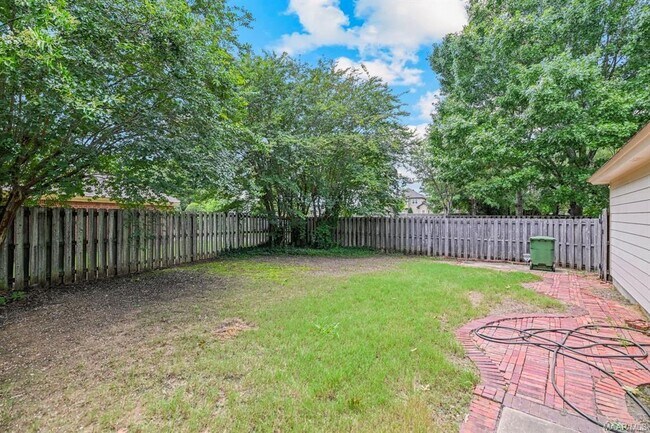 Building Photo - 8990 Stoneridge Pl