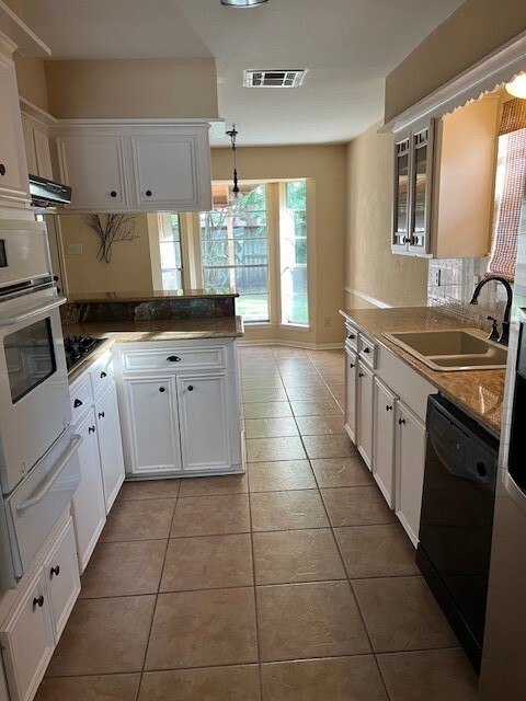 Building Photo - 13815 Ivymount Dr