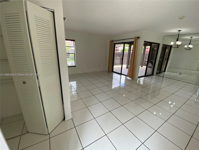 Building Photo - 14965 SW 49th Ln