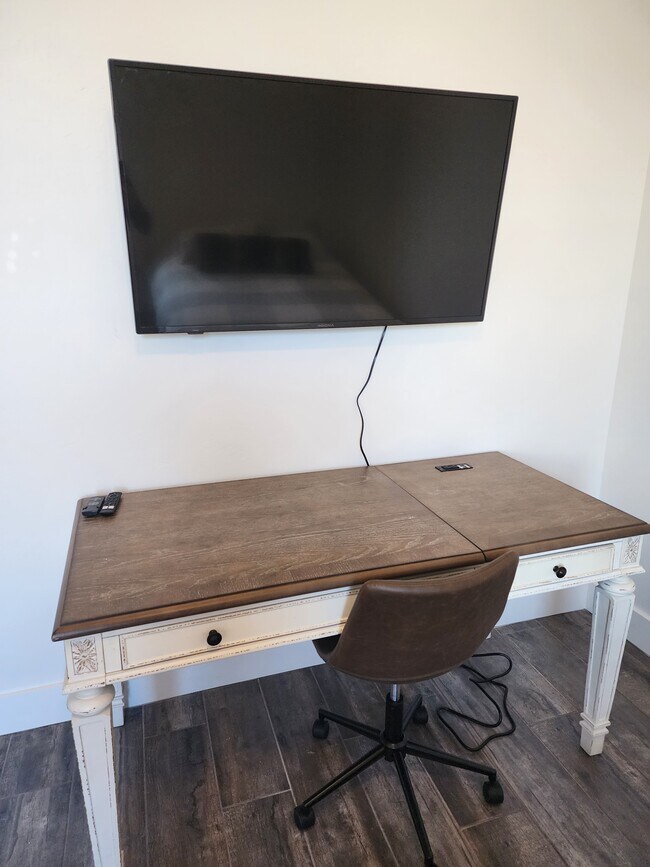 private room - 8321 SW 109th Ter