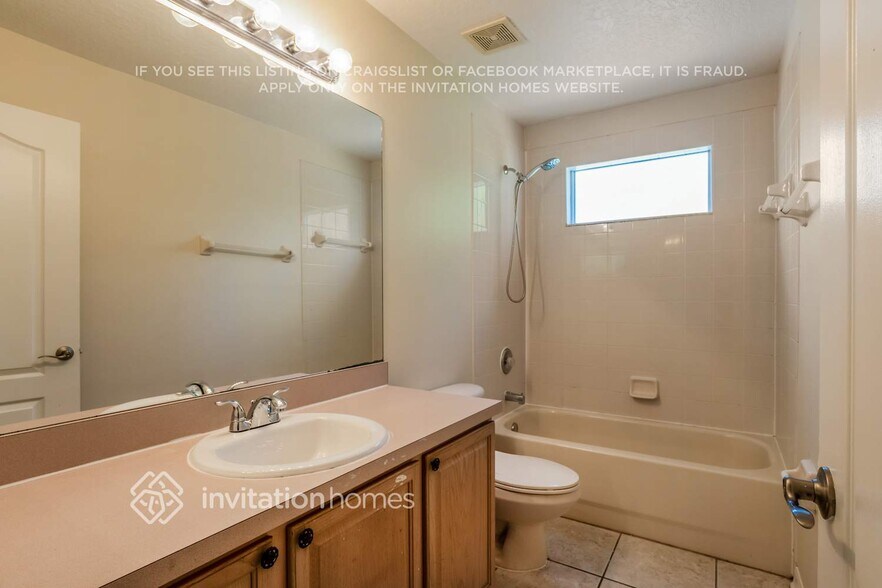 Building Photo - 3206 Kingstown Ct