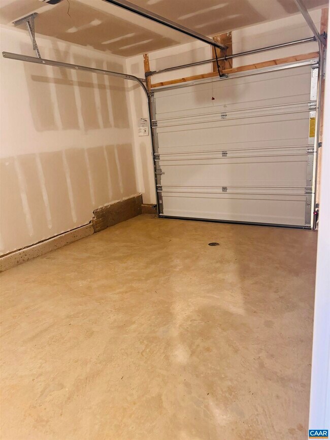 Building Photo - 18 Sophie Kathryn Dr