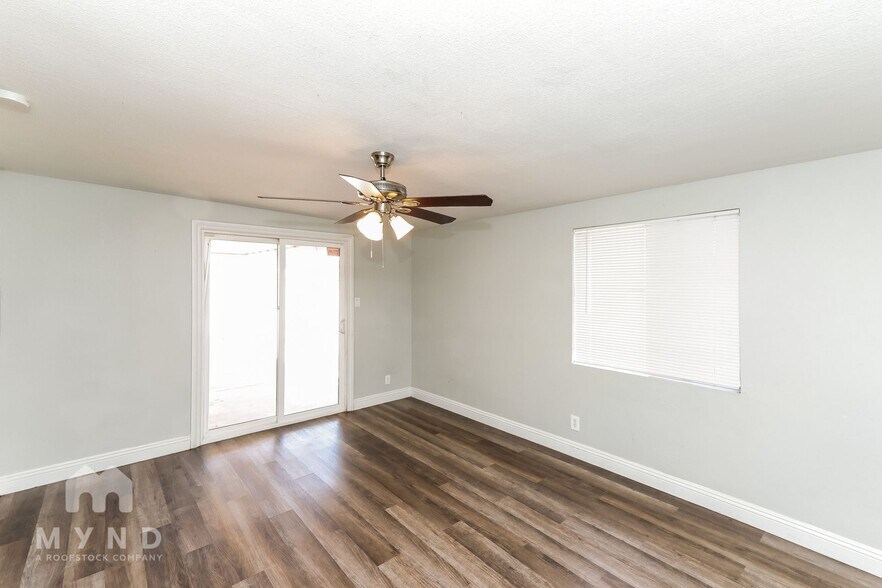 Building Photo - 4794 Beadle St