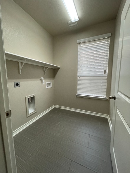 Building Photo - 1442 Rock Dove Rd