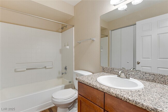 Building Photo - 2750 S Durango Dr