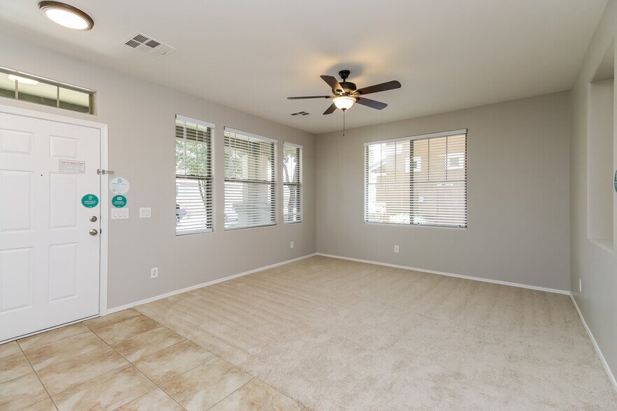 Building Photo - 2918 S Anderson Ln