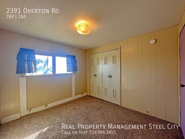 Building Photo - Spacious 2-Bed Home on Acreage in Peaceful...