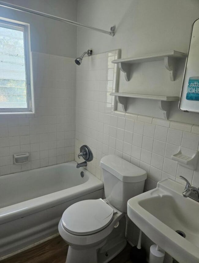 Building Photo - 5514 11th Ave S