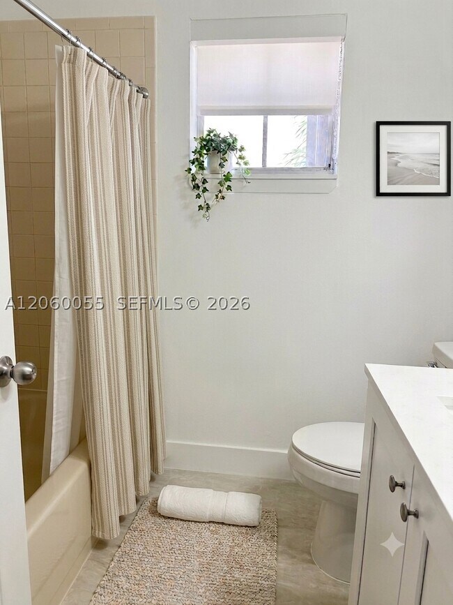 Building Photo - 9055 SW 147th Ct