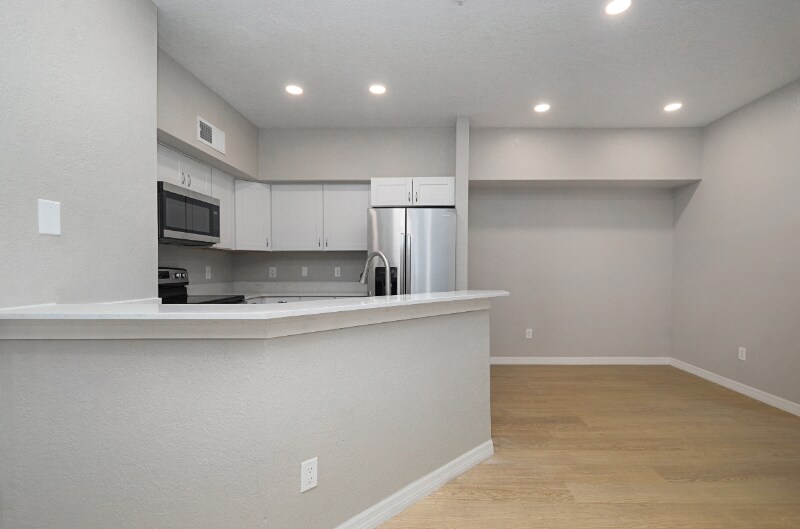Building Photo - 826 Camargo Way