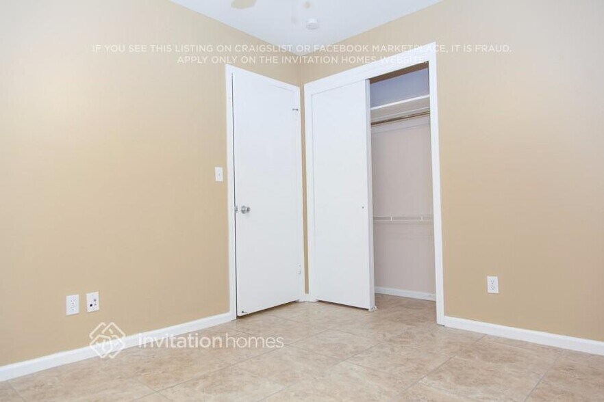 Building Photo - 2018 W Jorome Dr