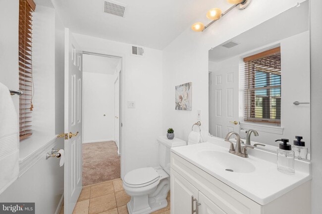 Building Photo - 1930 New Hampshire Ave NW