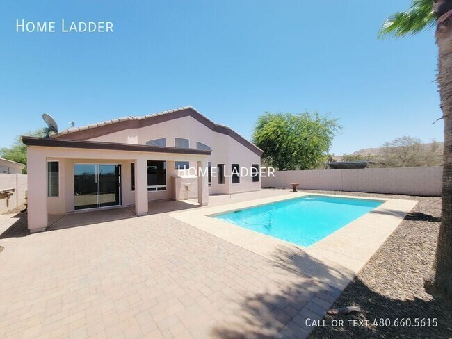 Building Photo - 9030 S 10th Dr