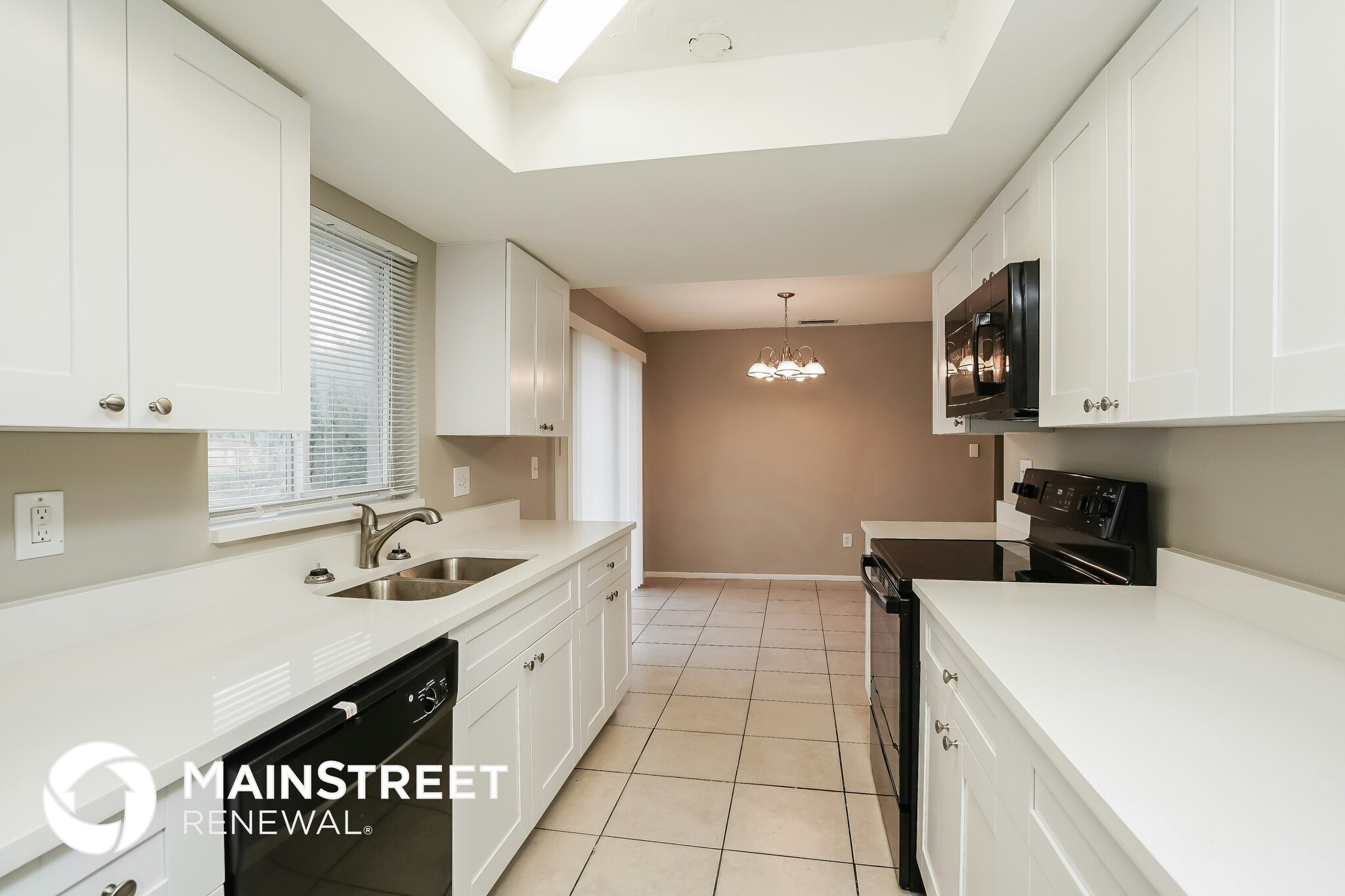 Building Photo - 19 Kingsman Cir