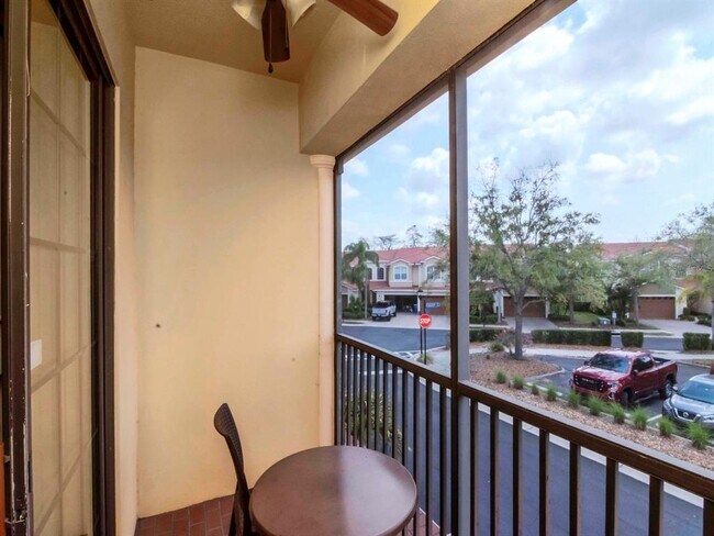 Building Photo - 13941 Clubhouse Dr