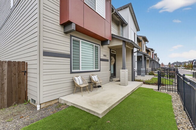 Building Photo - 11903 NE 109th Wy