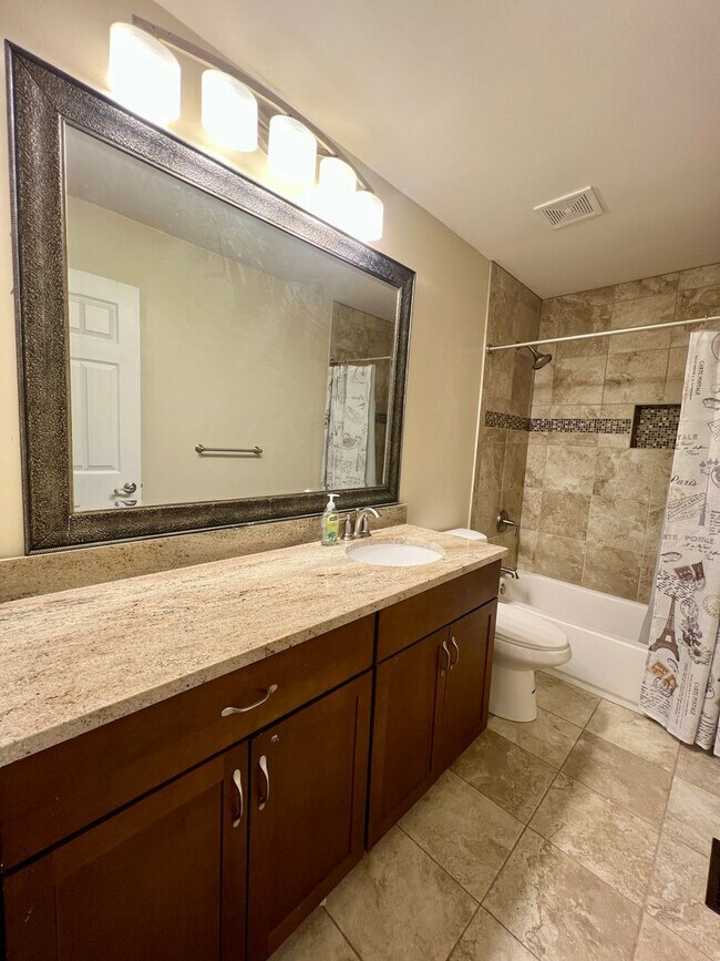 Building Photo - 16858 Crystal Springs Dr