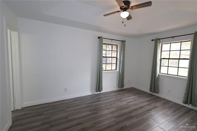Building Photo - 3526 Pso Del Rey
