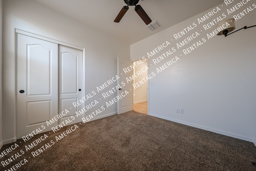 Building Photo - 41192 W Rio Bravo Dr