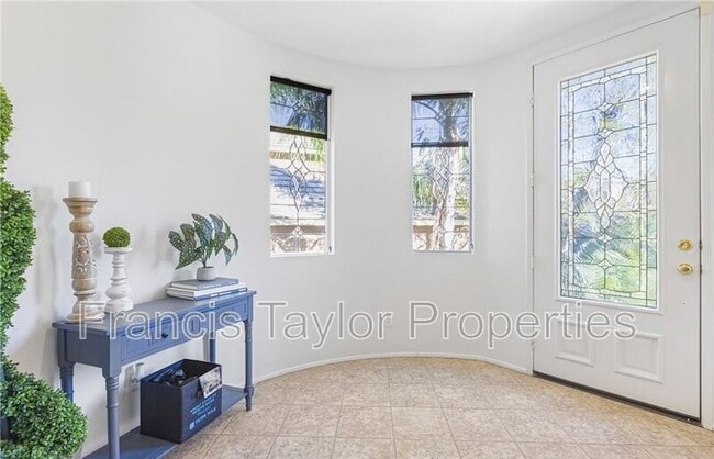 Building Photo - 33422 Scarborough Ln