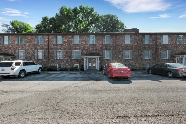 Building Photo - 739 N Hite Ave