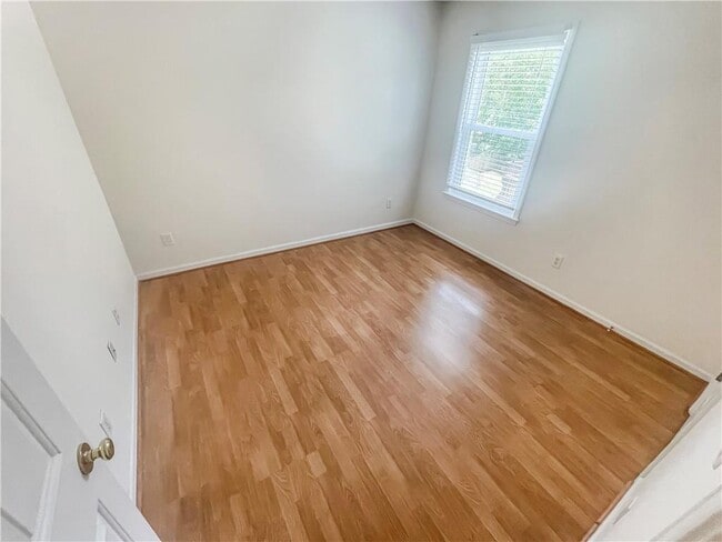 Building Photo - 140 Calborne Ct