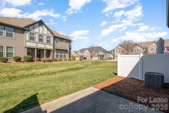 Building Photo - 9320 Glenburn Ln