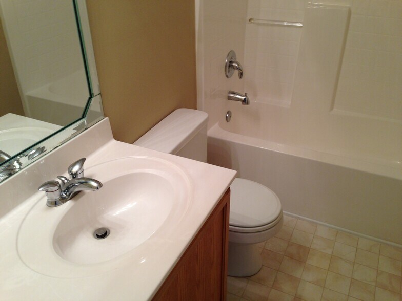 Building Photo - 100 Kilpatrick Ct