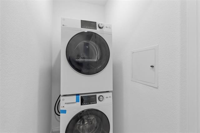 Building Photo - 144 Thresher Ln