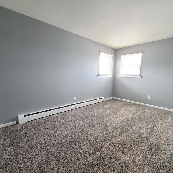 Building Photo - 5211 Cottage Ave