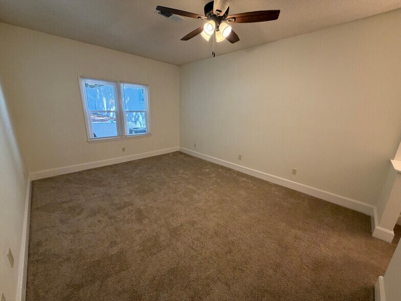 Building Photo - 105 Wynfield Ct