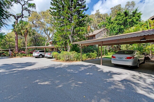 Building Photo - CHARMING PELICAN COVE CONDO!