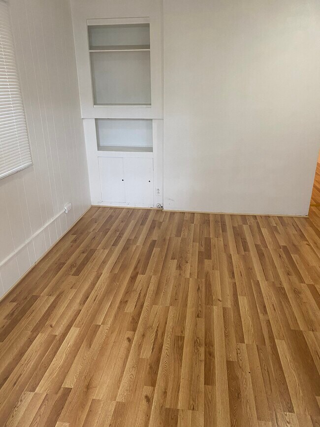 Living room - 111 Redlyn St