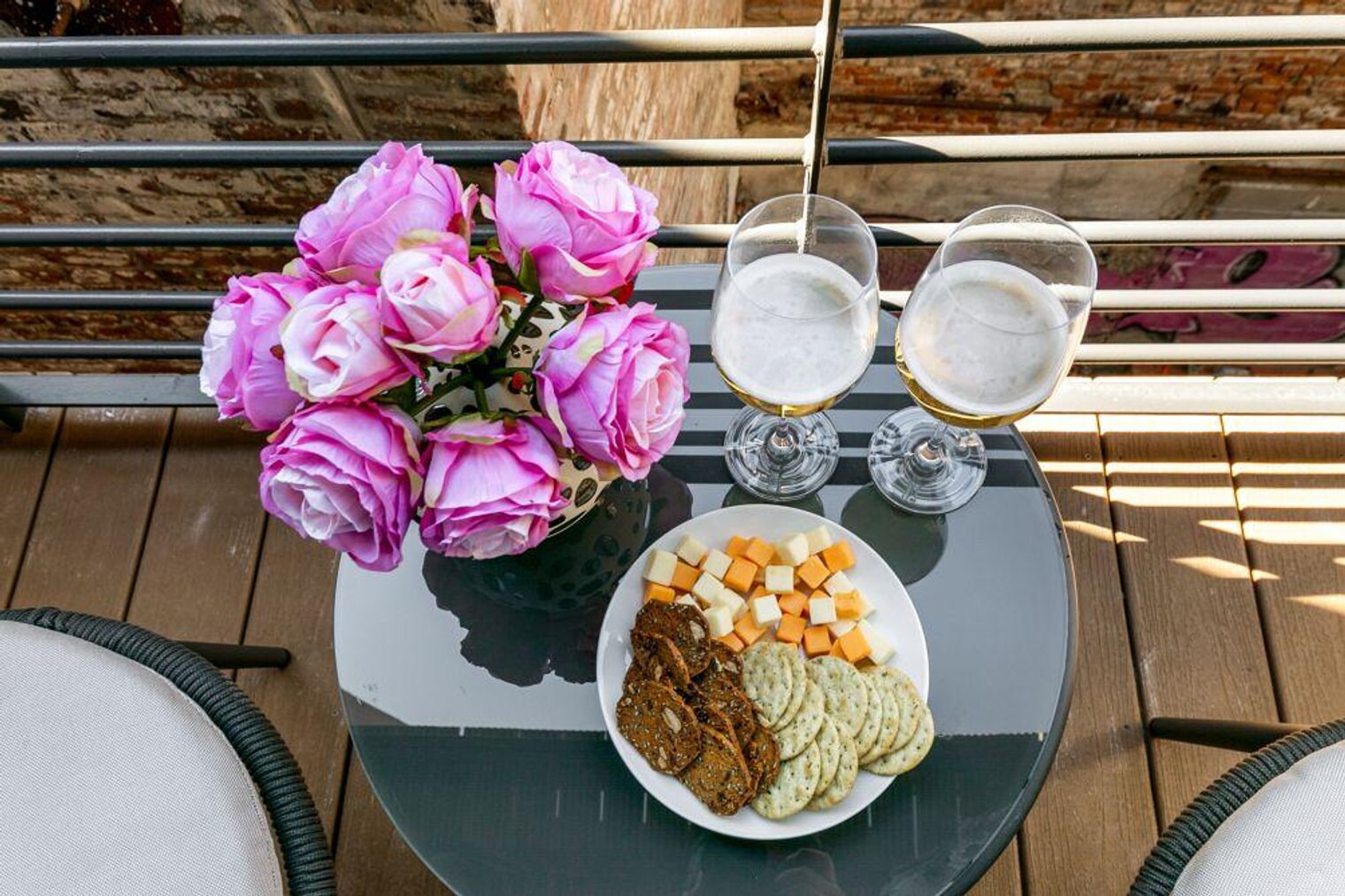 Building Photo - 611 Commerce St