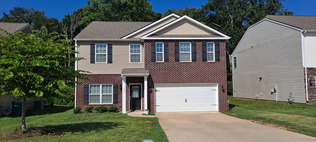 Building Photo - 1527 Sergeant Ln