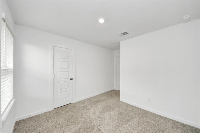 Building Photo - 1306 Palm Tree Ln