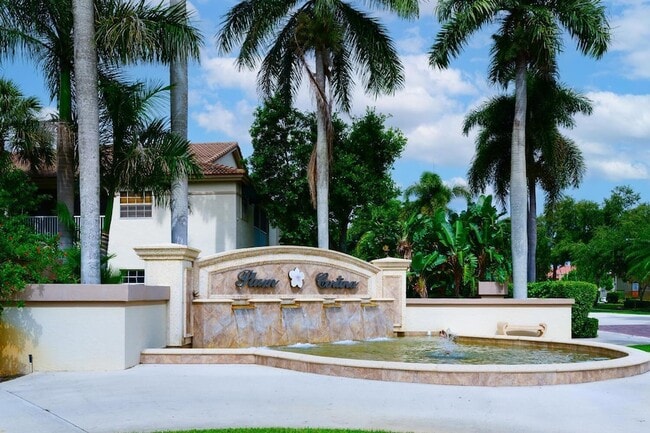 Building Photo - 6817 Via Regina