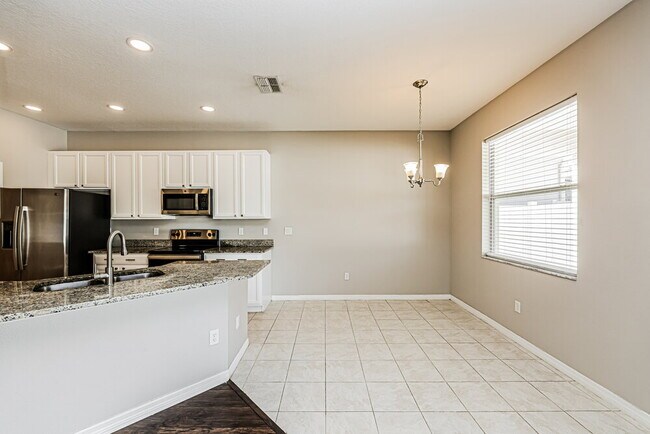 Building Photo - 408 Thicket Crest Rd