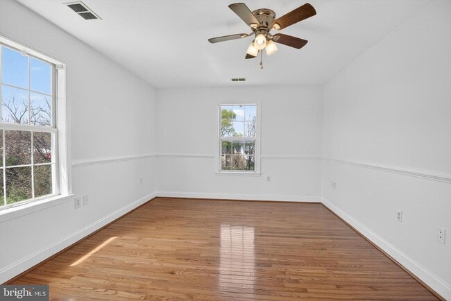 Building Photo - 102 Timberlake Terrace