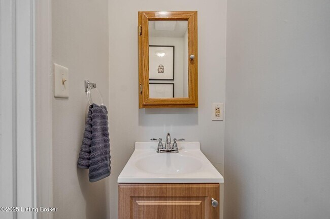 Building Photo - 1017 S Shelby St