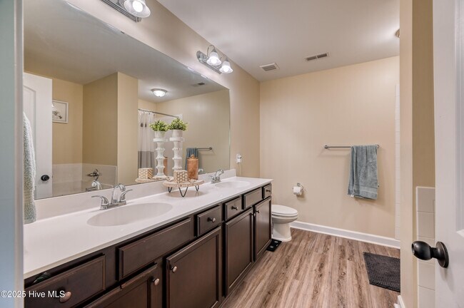 Building Photo - 307 Windward Landing