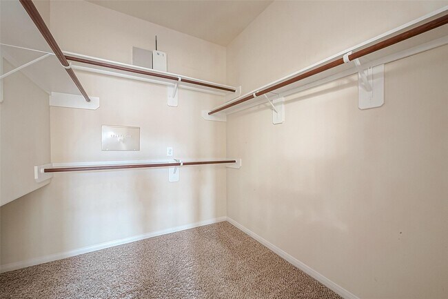 Building Photo - 3403 Lilac Ranch Dr