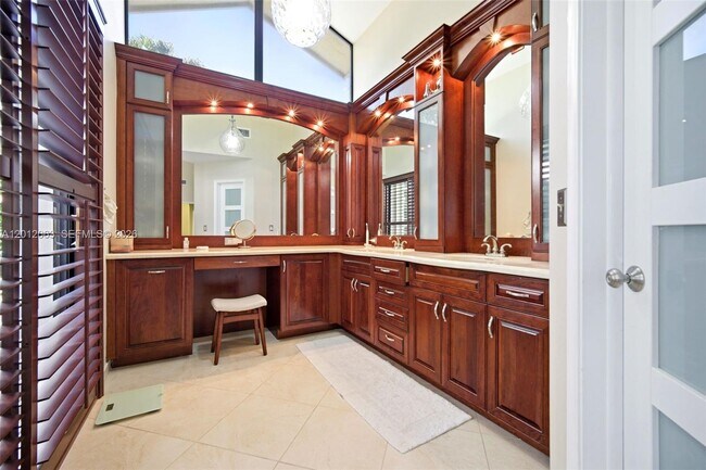 Building Photo - 11703 Sunfish Way