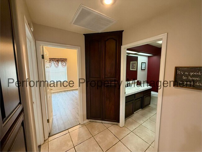 Building Photo - Gorgeous 3 Bed/2 Bath + Office w/ Solar, Pool & $0 Deposit Option