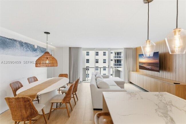 Building Photo - 9195 Collins Ave