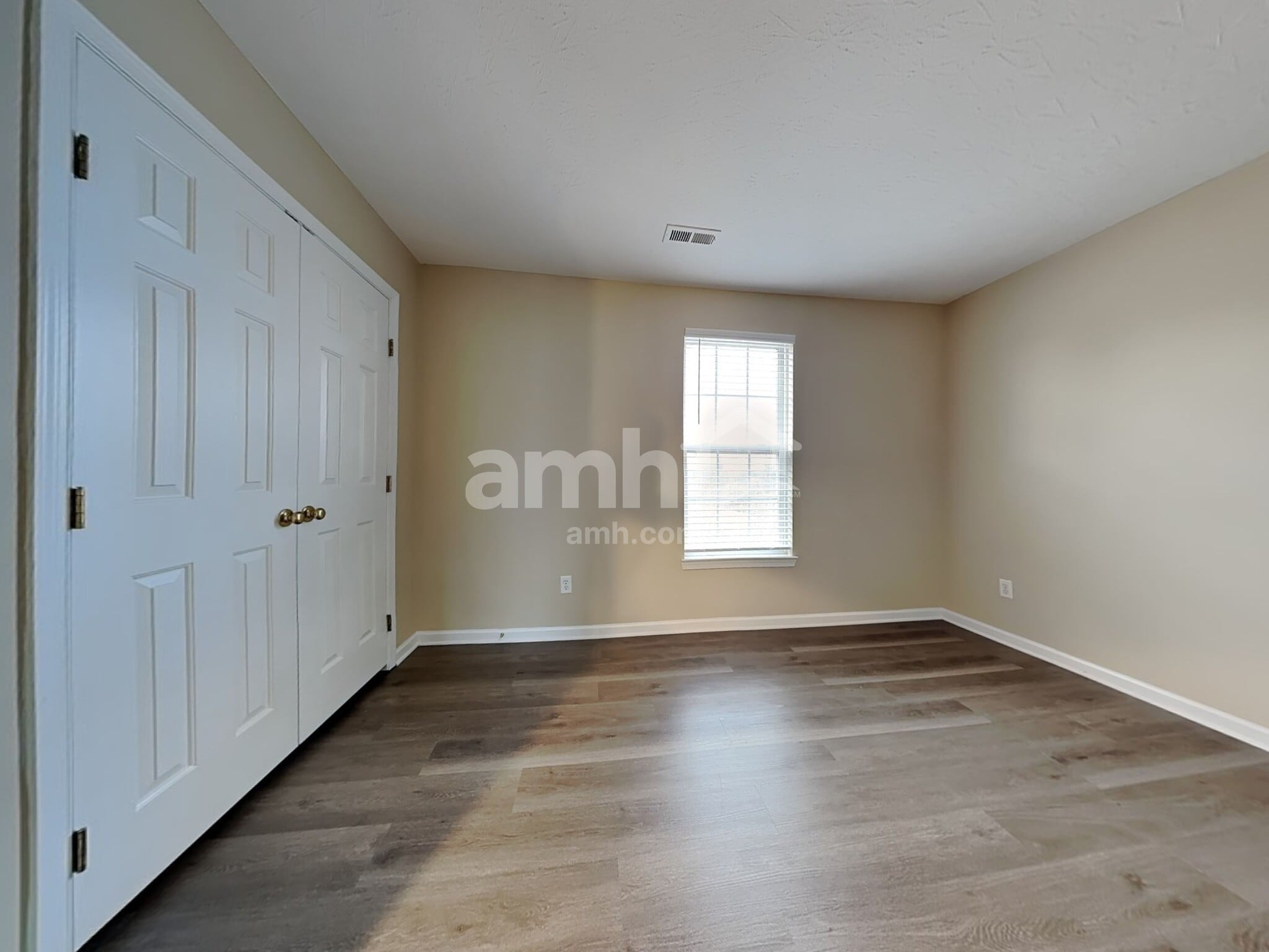 Building Photo - 10 Hunterbrook Ct