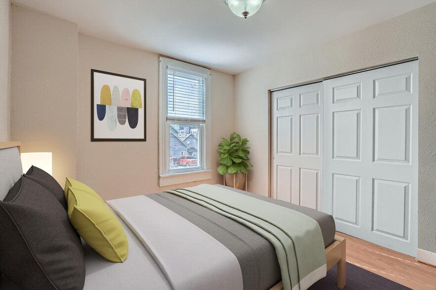 Building Photo - Beautiful Lincoln Park home by Art District on Santa Fe