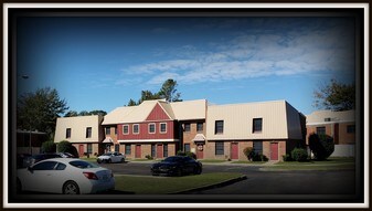 Building Photo - Bowmanor Garden Apartments