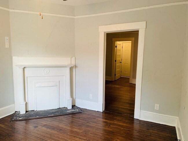 Building Photo - 412 Seiler Ave